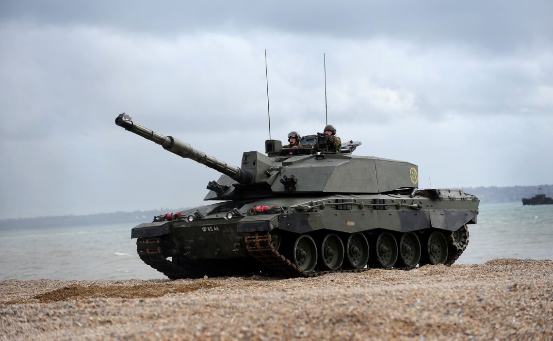Великобритания официально заявила, что передаст Украине танки Challenger 2, а также дополнительные артиллерийские системы.