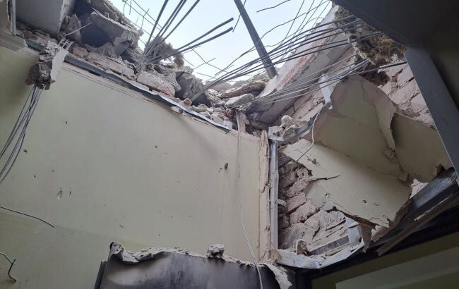 В понедельник, 16 января, российские оккупанты атаковали школу в Часов Яре Донецкой области.