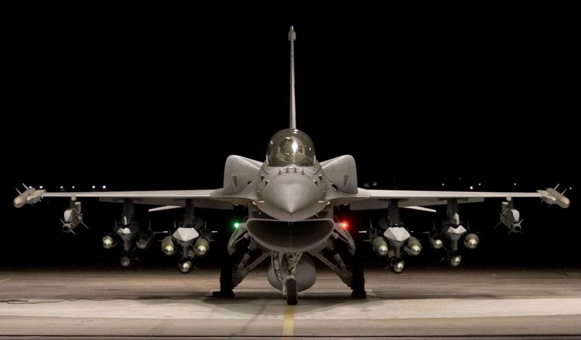 Хоча F-16 навряд чи зможуть ефективно збивати балістичні ракети, по крилатим ракетам винищувачі відпрацюють на відмінно