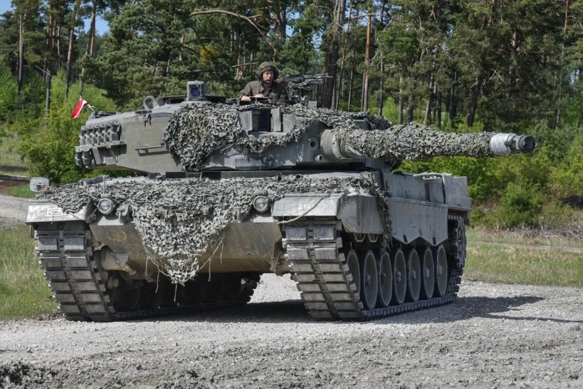 Канцлер Германии Олаф Шольц решил отправить Украине танки немецкого производства Leopard Украине.