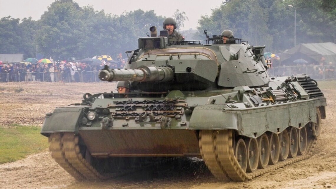 Дания, Германия и Нидерланды предоставляют модернизированные танки из промышленных складов, первые будут предоставлены через несколько месяцев.