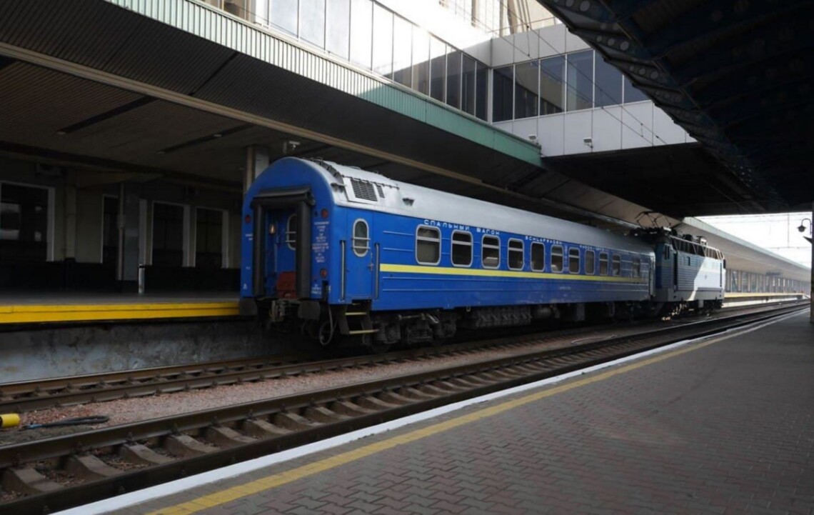 В Україні кількість поїздів, які затримуються через знеструмлення дільниць після атаки рф, зросла до 11.