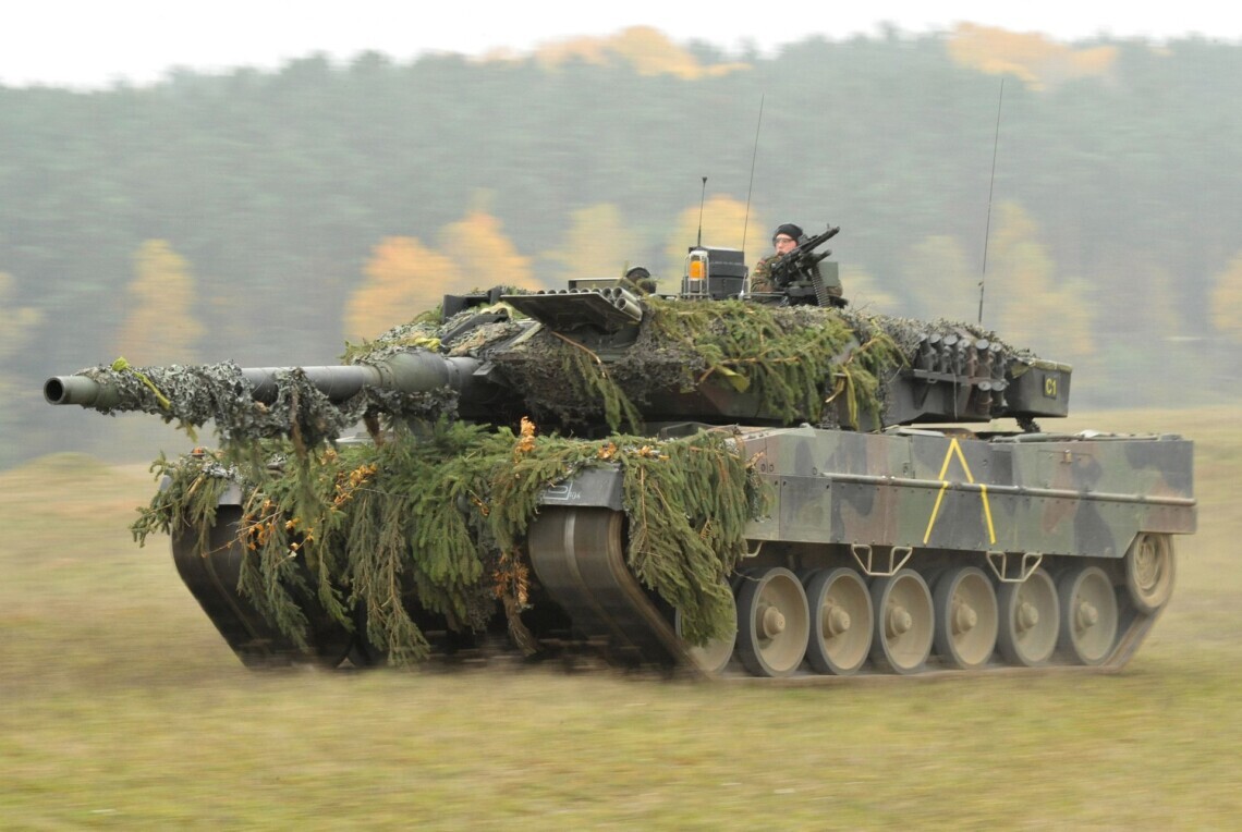 Навчання українських військових на танках Leopard 2 стартує наступного тижня і проходитиме за прискореним курсом.