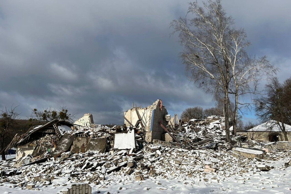 Российские войска сегодня продолжили обстрел Купянска Харьковской области и после вчерашнего ракетного удара.
