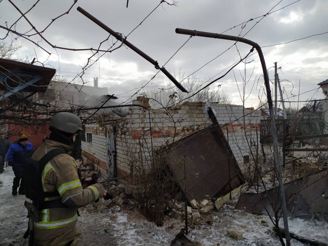 У Харківській області внаслідок ворожих обстрілів 19 лютого дістали поранення четверо мирних жителів.