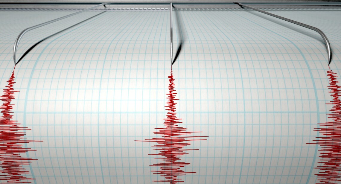 В районе поселка Большая Добронь ночью было зафиксировано землетрясение магнитудой 3,3 балла по шкале Рихтера.