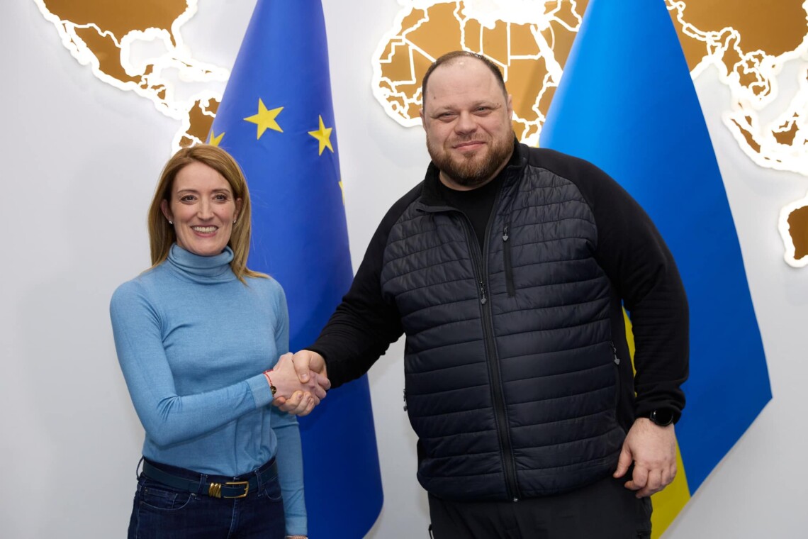 Спикер Верховной Рады Руслан Стефанчук встретился с главой Европарламента Робертой Метсолой и обсудил с ней путь Украины к полноправному членству в ЕС.
