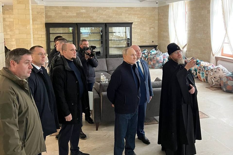 Сегодня, 18 марта, в девятую годовщину российского незаконного референдума в Крыму, президент россии владимир путин посетил полуостров.