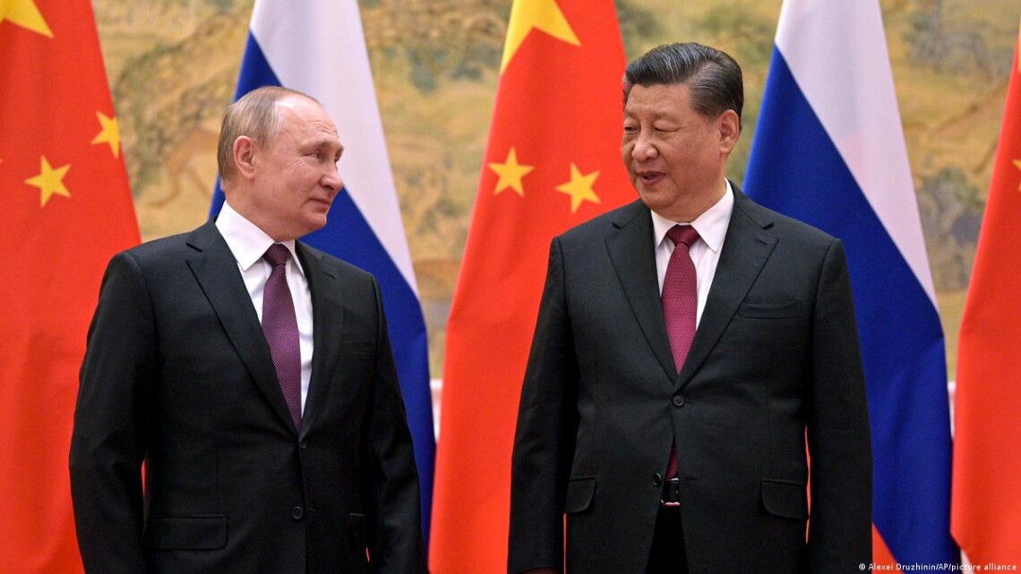 Сі Цзіньпін та Путін зустрінуться у Москві. Лідери обговорять війну в Україні та мирний план Китаю