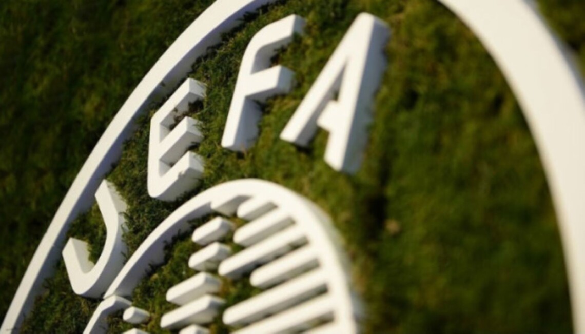 В УЕФА на призыв евродепутатов запретить членство команд из Беларуси, пообещали обсудить этот вопрос на заседании руководства ассоциации.