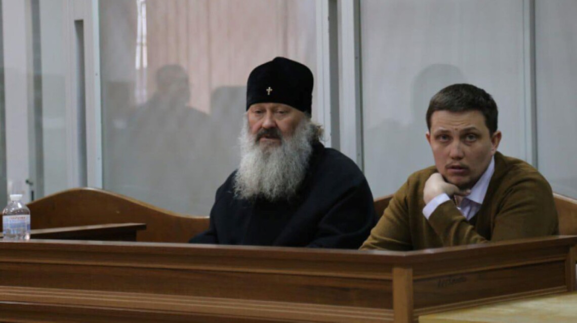 Во время судебного заседания по делу о митрополите УПЦ МП Павле Лебеде 1 апреля судья решил перенести рассмотрение дела.