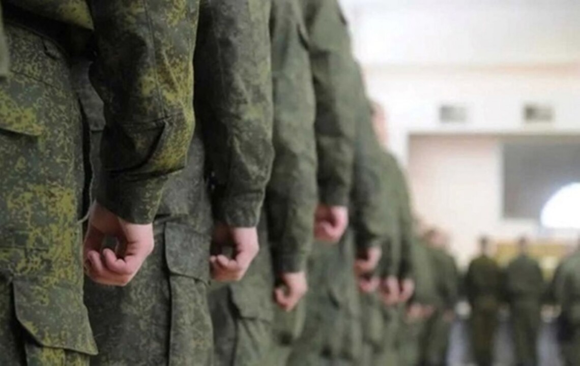 Мобілізований росіян у Брянській області дізнався про загибель своєї рідні на війні проти України та взяв у заручники військових.