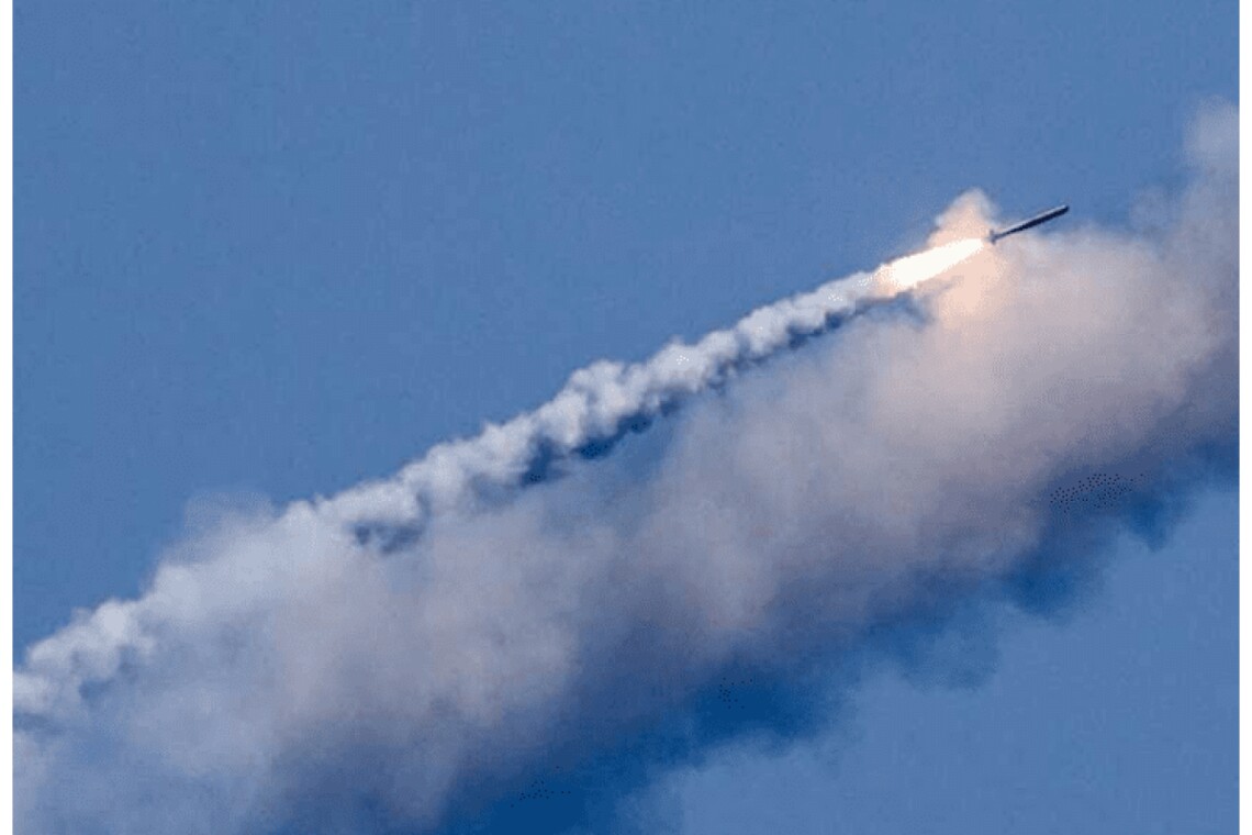 Từ tối đến sáng, Nga đã phóng nhiều đợt tên lửa qua Ukraine.  Lực lượng phòng không đã phá hủy 29 trong số 30 tên lửa.