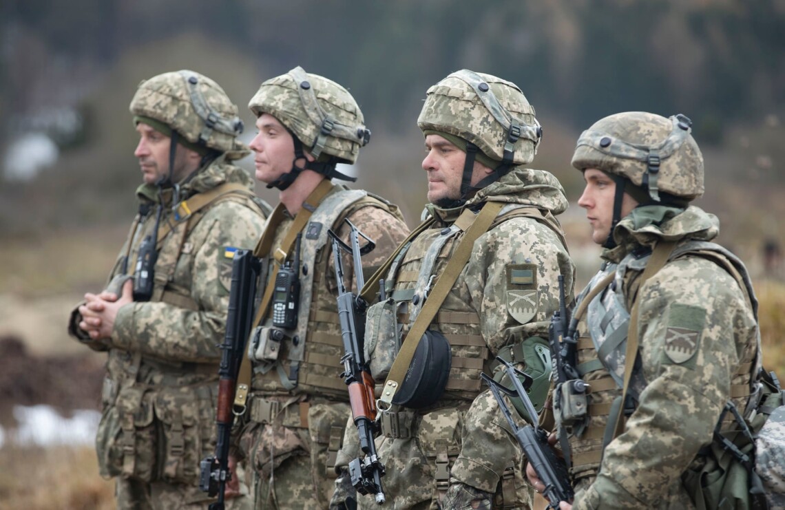 У Великій Британії захисники України проходять навчання з вогневої підготовки, зокрема, з ведення вогню відділенням зі стрілецької зброї в оборонному бою.