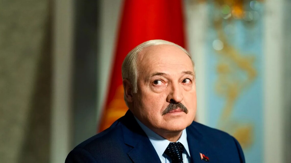Самопроголошений президент Білорусі заявив, що вагнерівці, які приїжджають до країни, можуть принести чимало користі його режиму. Зокрема, Лукашенко сподівається, що бойовики допоможуть покращити боєздатність білоруської армії.