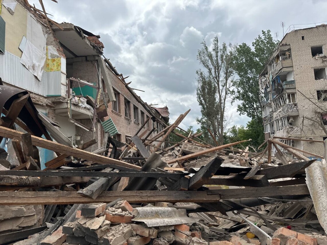 За даними Офісу генпрокурора, 13 людей поранено внаслідок атаки на Оріхів у Запорізькій області.
