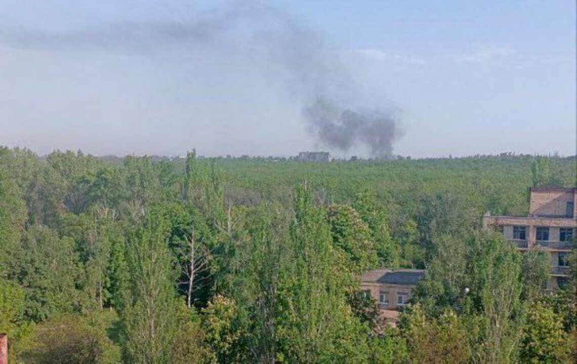 У неділю, 16 липня, у тимчасово окупованому Луганську пролунало декілька вибухів. Пропагандисти пишуть про приліт.