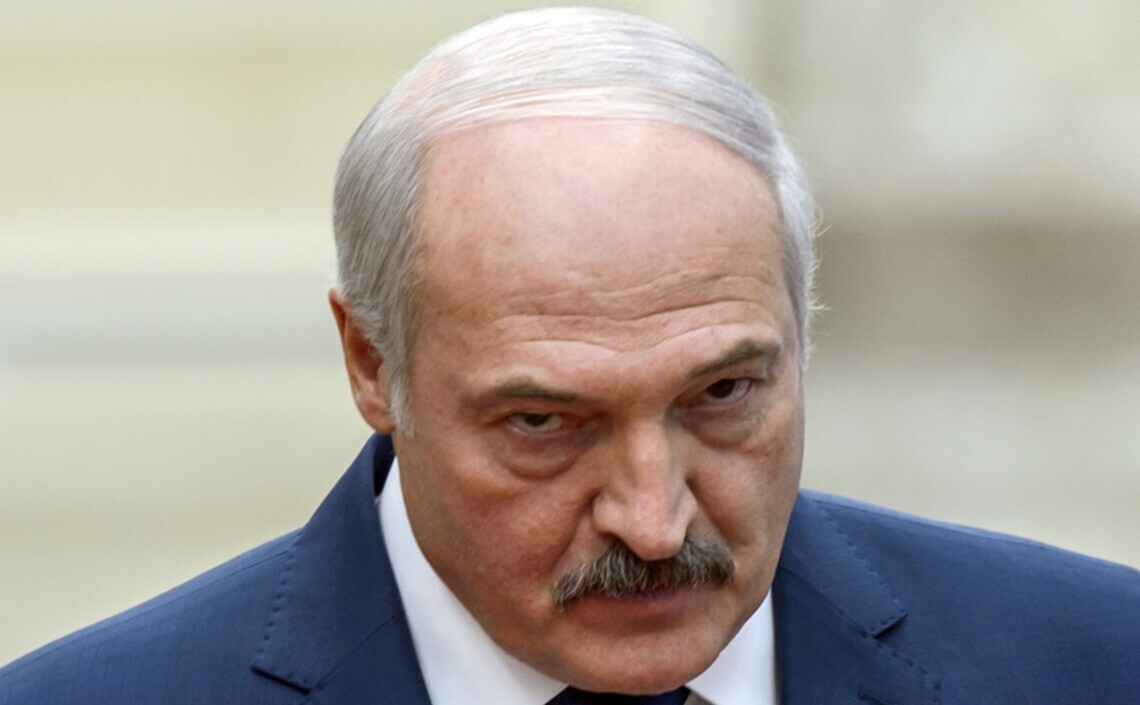 Лукашенко заборонив зберігати і користуватися безпілотниками в Білорусі – деталі