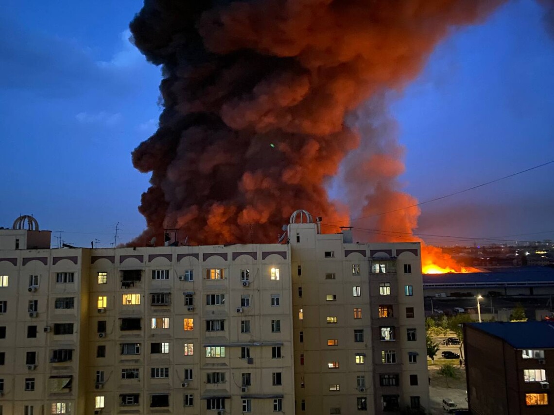 Внаслідок вибуху та пожежі в Ташкенті є загиблий та десятки постраждалих