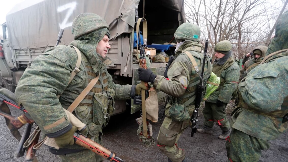 Російська армія не залишає спроб прорвати оборону ЗСУ на Лимано-Купянському напрямку. Для атак на позиції українських військ окупанти використовують велику кількість особового складу та техніки.