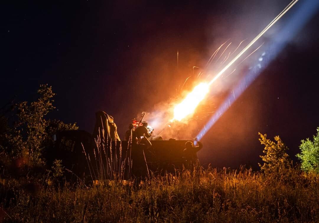 Ночью 3 ноября российские оккупанты атаковали дронами Львовскую область. В регионе работает ПВО.