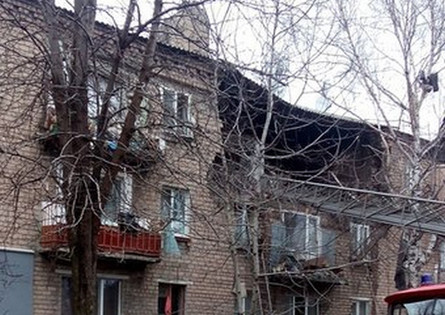 У місті Макіївка, підконтрольному терористами так званої «ДНР», стався вибух водному з багатоповерхових будинків.