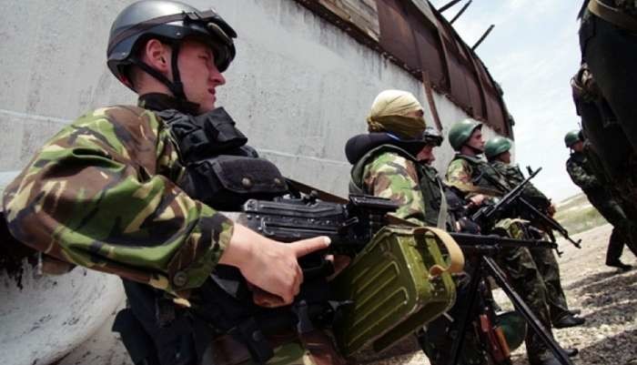 Серед бойовиків ДНР поширюється інформація про підготовку наступу сил АТО, у зв'язку з чим перші збираються посилити бойові дії на двох напрямках.