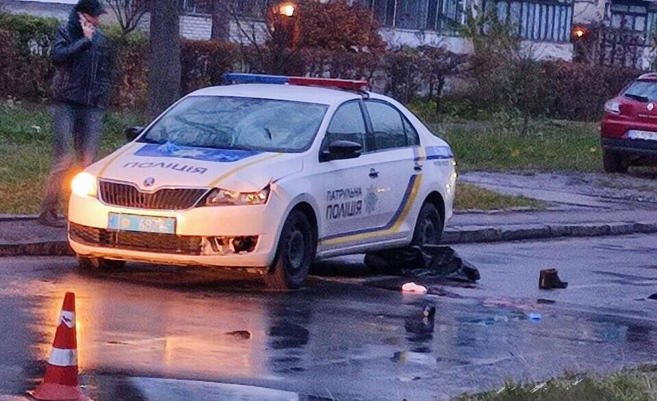 У Львові автомобіль патрульної поліції збив пішохода. Чоловік від отриманих травм помер у лікарні.