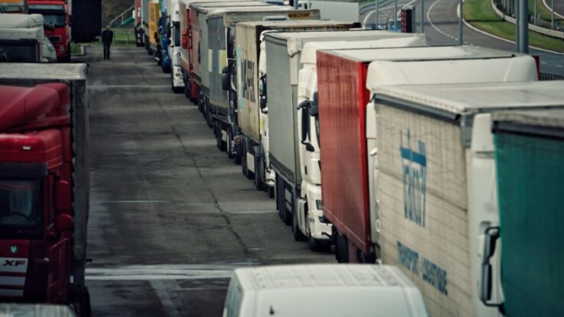 На кордоні з Польщею запрацює пункт пропуску Угринів – Долгобичув для порожніх вантажівок на виїзд з України.