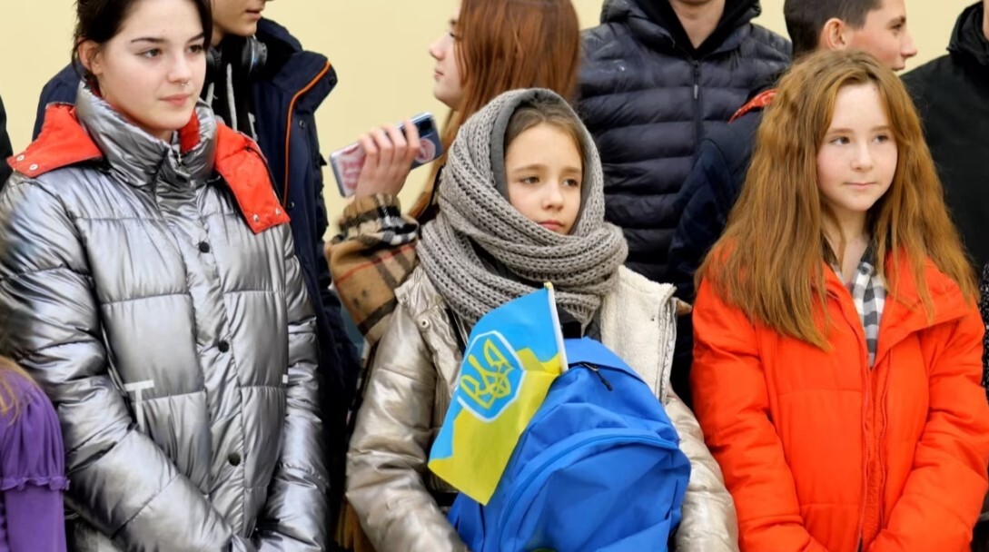 Україні вдалося через треті країни повернути з росії 387 дітей, яких викрали російські терористи під час окупації.