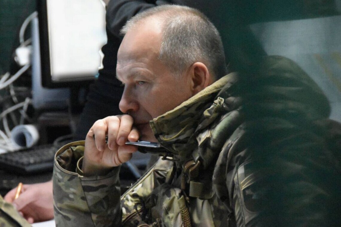 Пропагандисты пытаются навязать новому главнокомандующему Вооруженными силами Украины Сырскому образ советского и русского человека.