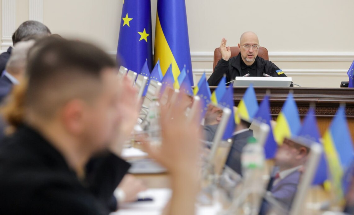 Монобільшості наказали готуватися до ймовірної зміни уряду та прем'єра – нардеп