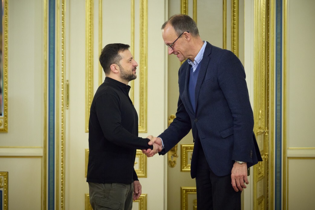 Зеленський у розмові з Мерцом назвав три формати мирних переговорів