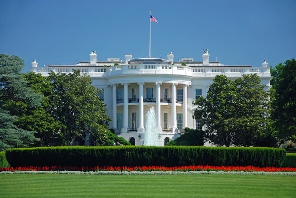 У Білому дому не виключають повітряної підтримки США як гарантії безпеки України