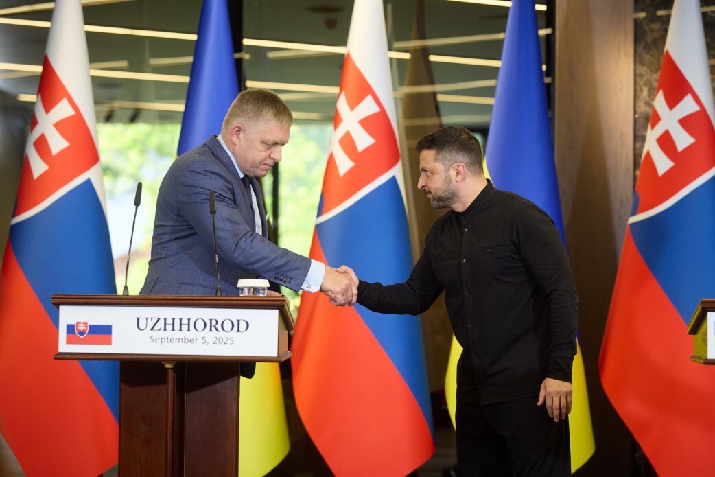 Зеленський поговорив з Фіцо щодо підтримки Словаччиною членства України в ЄС