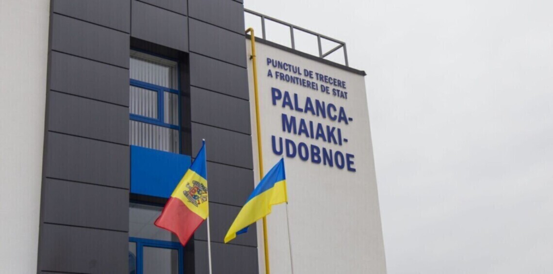 На українсько-молдовському кордоні відновили пропуск транспорту після технічного збою