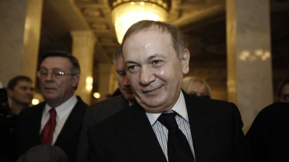 Зеленський ввів санкції проти екснардеп-регіонала Іванющенка та десятків компаній рф