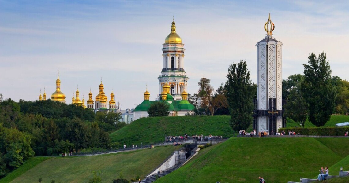 Зеленський підписав закон про Український національний пантеон