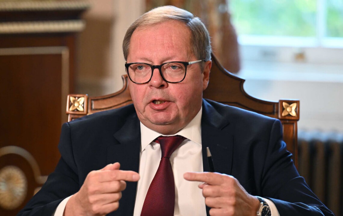 «Шлях конфронтації»: росія відкликала посла з Британії через Україну
