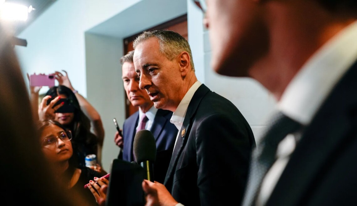 У США готують законопроєкт проти російської нафти на тлі домовленості Трампа з Кремлем