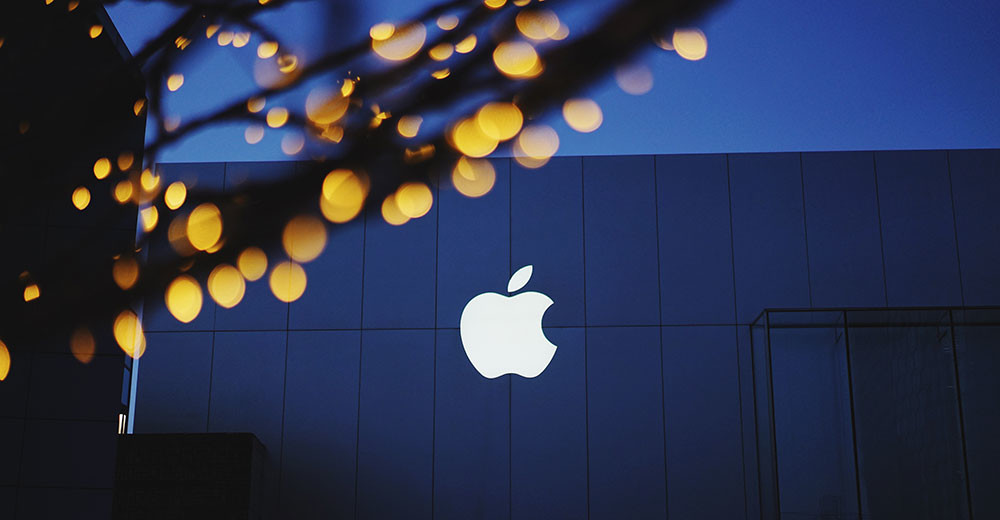 Компанія Apple запатентувала iPhone, який може складатися навпіл через використання вуглецевих нанотрубок.
