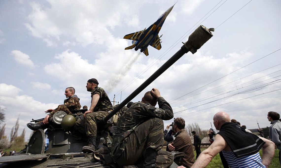 Протягом 27 листопада терористи у зоні проведення АТО обстріляли позиції українських військових 37 разів.