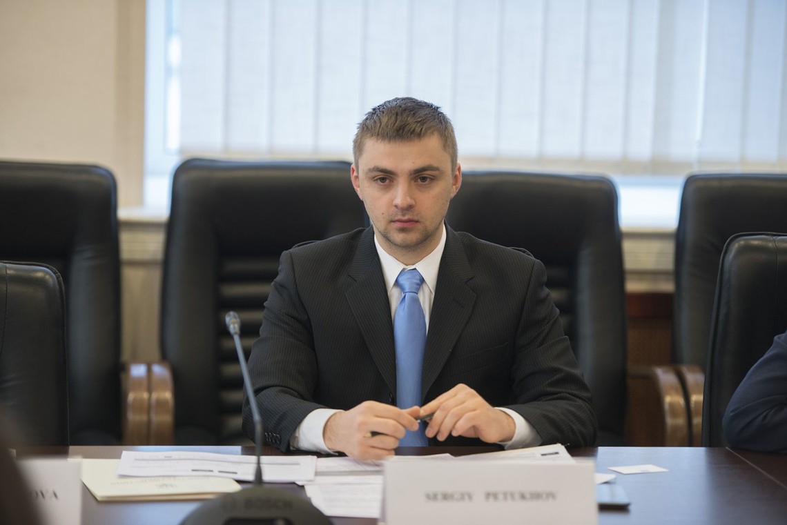 У Міністерстві юстиції України запропонували прийняти до себе в країну сирійських біженців за отримання безвізу.