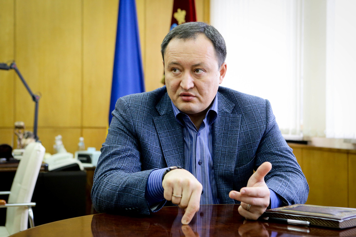 Очільник Запорізької обласної державної адміністрації Костянтин Бриль не виконав свою першу обіцянку.
