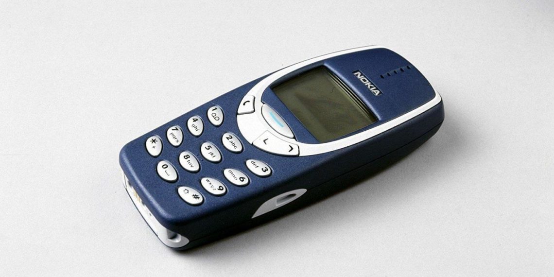 Фінська компанія-власник бренду Nokia відновлює випуск культової моделі мобільного телефону - 3310.