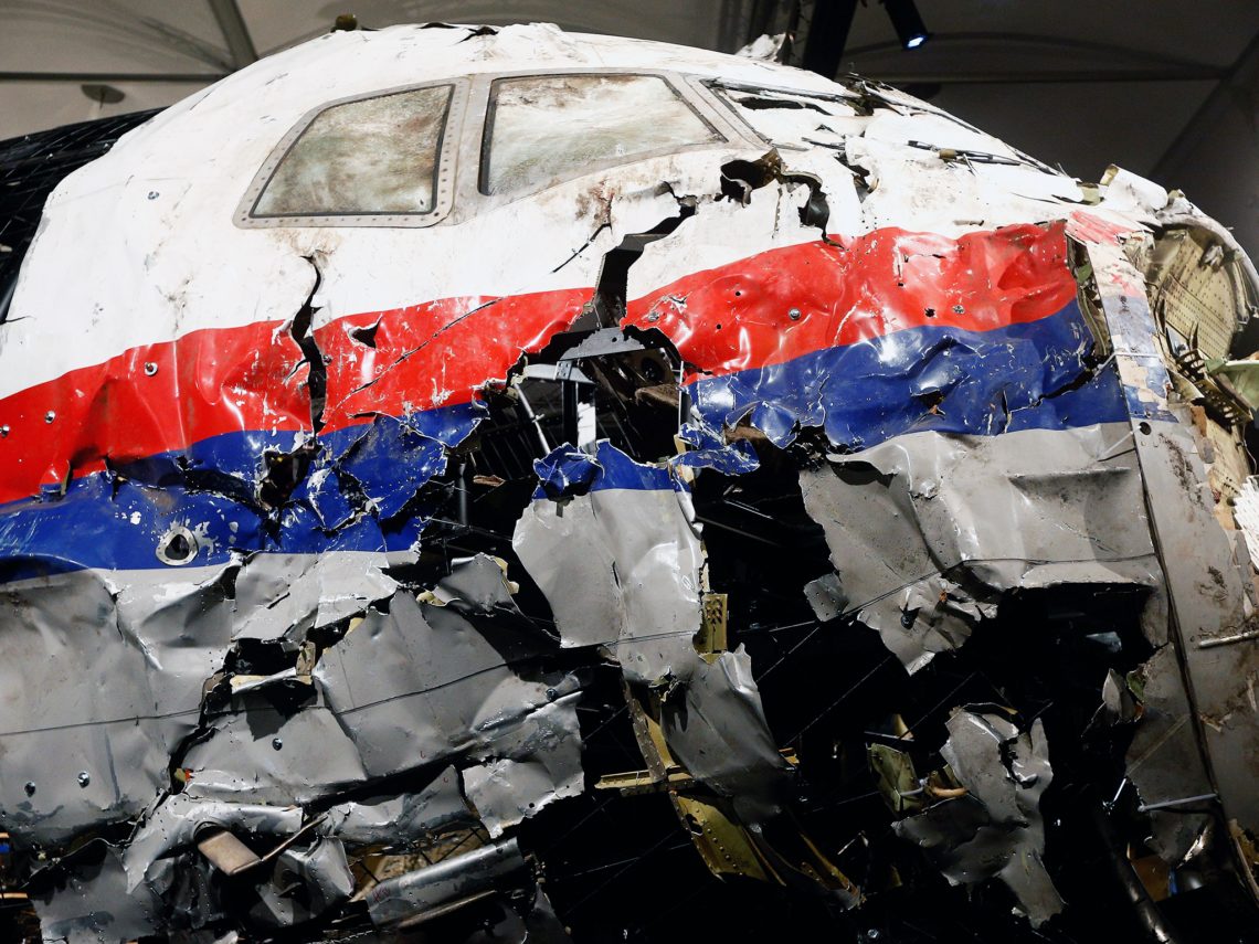 Нідерланди зажадали від української сторони відновити пошукові роботи на місці катастрофи MH17.