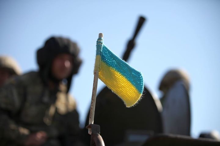У зоні проведення антитерористичної операції зник безвісті український військовий, дев’ять отримали поранення за добу.