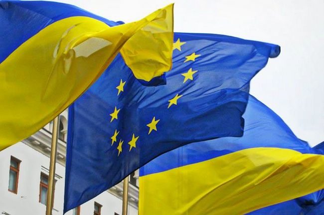 Депутаты Европарламента написали письмо украинскому правительству, в котором призвал отменить е-декларирование для борцов с коррупцией.