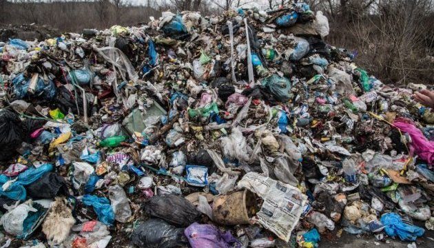 Депутаты Жидачивского городского совета решили заключить соглашение относительно приема в течение двух лет мусора из Львова.