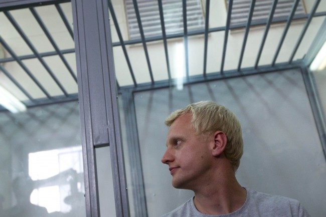 Дніпровський районний суд Києва 16 серпня відпустив голову громадської організації «Центр протидії корупції» Віталія Шабуніна під особисте зобов'язання.